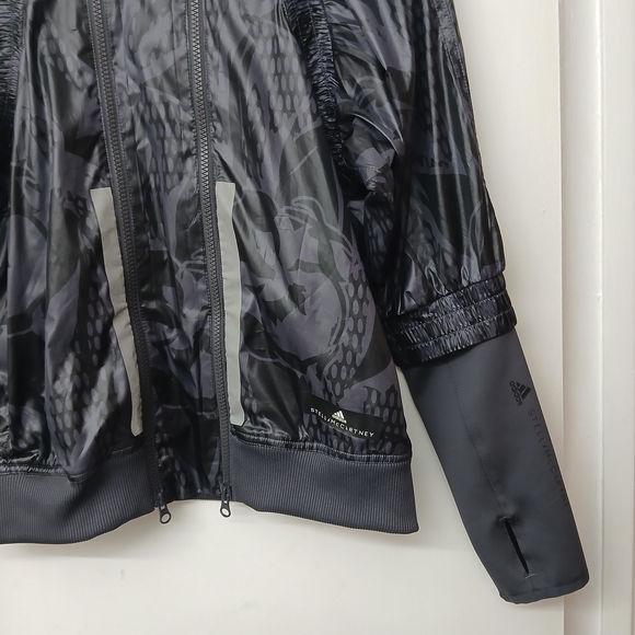 Adidas by Stella McCartney Python Print Running Jacket - Picture 15 of 16